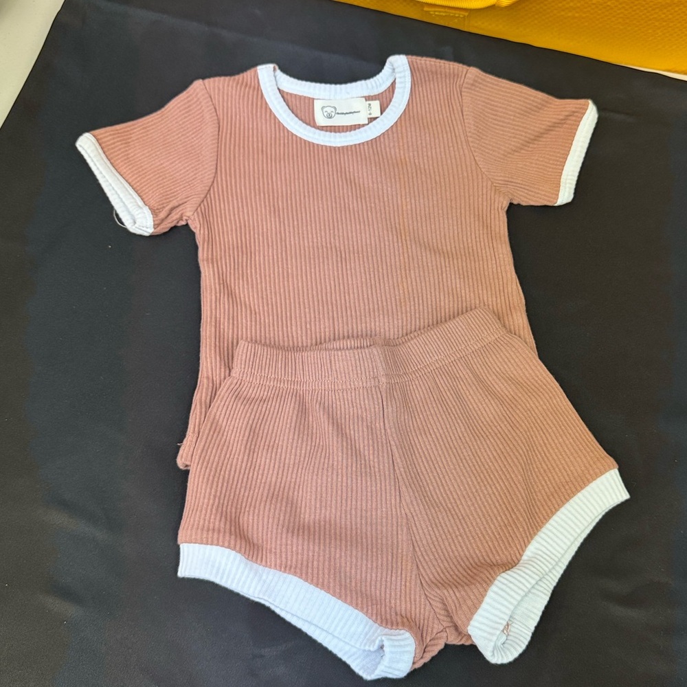 ChubbyBubbyBear Ribbed brown and White size 6-12 month Outfit new kids short set